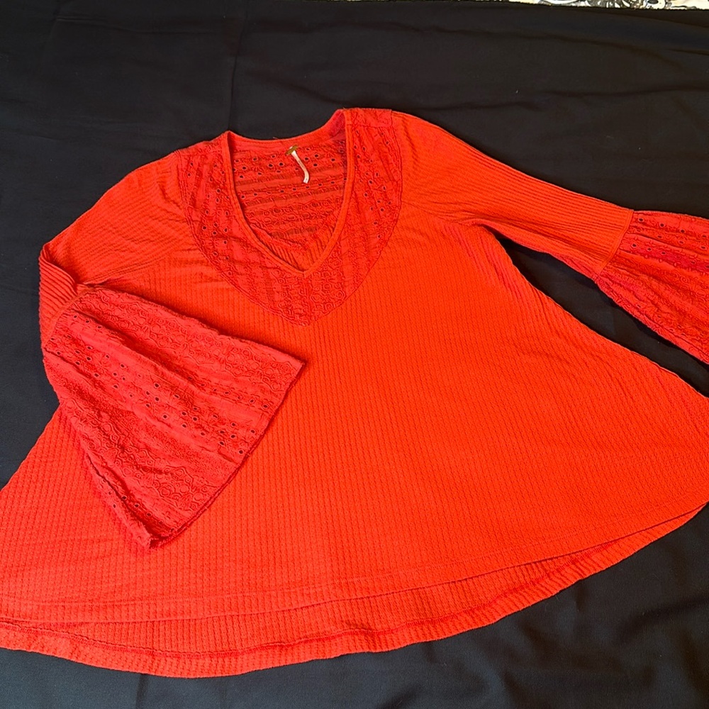 FREE PEOPLE Thermal Knit Swing Top Eyelet Lace Neck & Sleeves XS